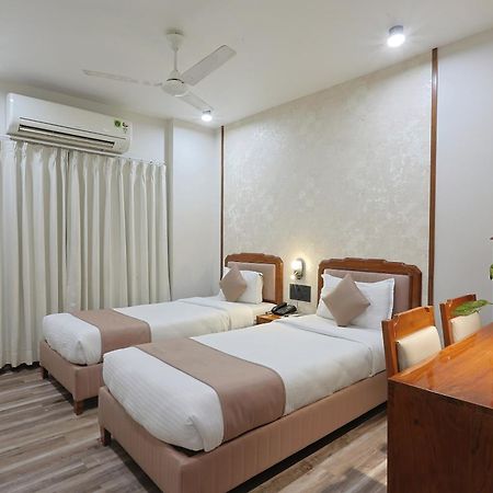 Hotel Apex سورات المظهر الخارجي الصورة