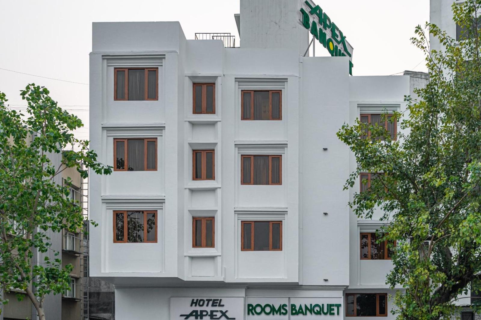 Hotel Apex سورات المظهر الخارجي الصورة
