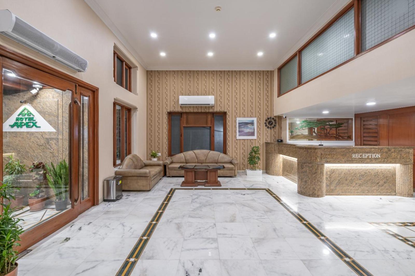 Hotel Apex سورات المظهر الخارجي الصورة
