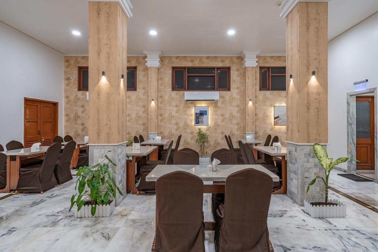 Hotel Apex سورات المظهر الخارجي الصورة
