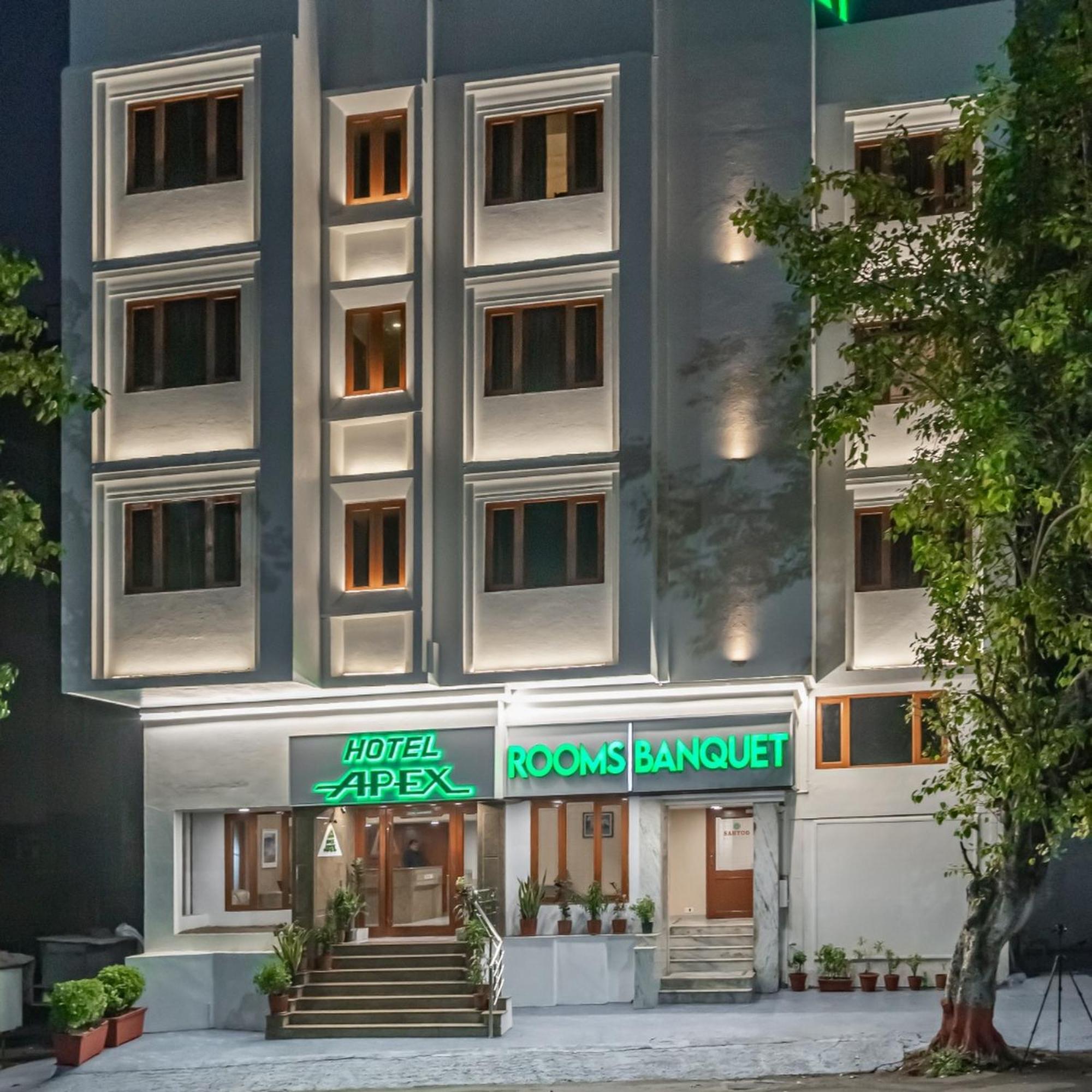 Hotel Apex سورات المظهر الخارجي الصورة