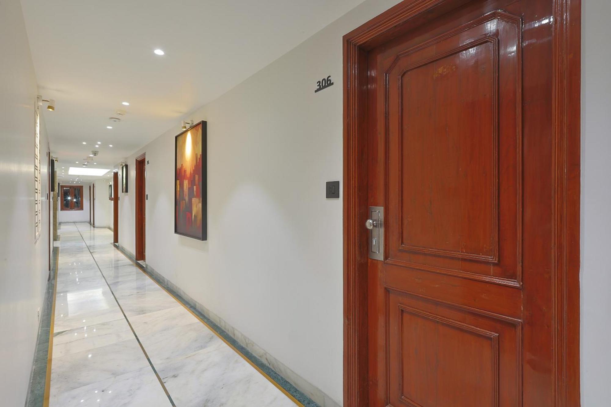 Hotel Apex سورات المظهر الخارجي الصورة