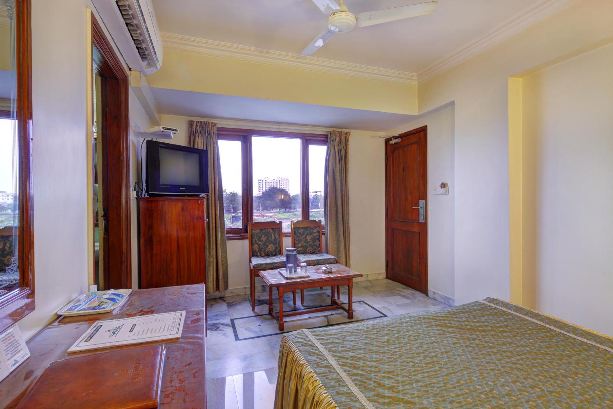 Hotel Apex سورات المظهر الخارجي الصورة
